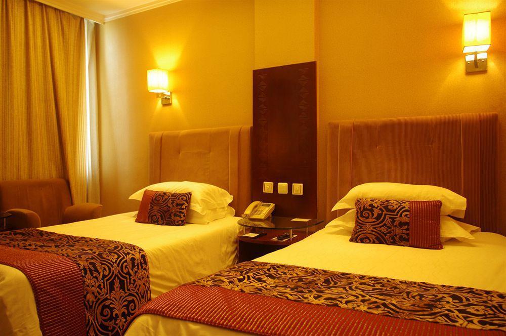 Yiwu Kasion Purey Hotel Bagian luar foto