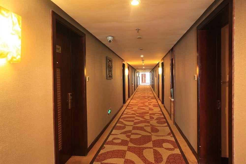 Yiwu Kasion Purey Hotel Bagian luar foto